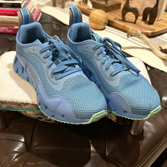 Reebok Women’s Zig Dynamica Adventure Sneaker, Blue/Mint. Size 10 - Picture 12 of 16